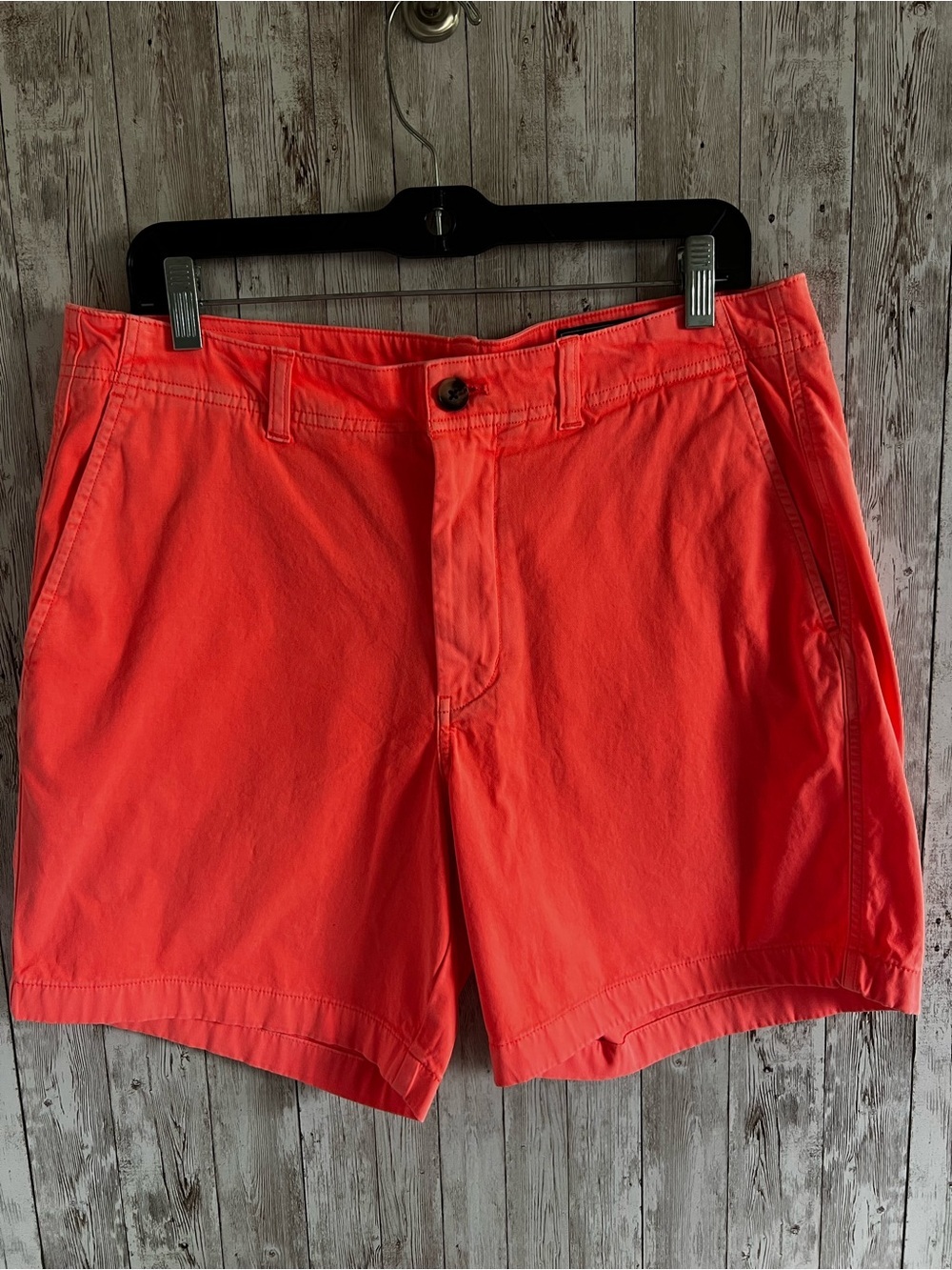 Vineyard Vines Men’s Neon Orange Coral Flat Front 7” Island Cotton Shorts 33”